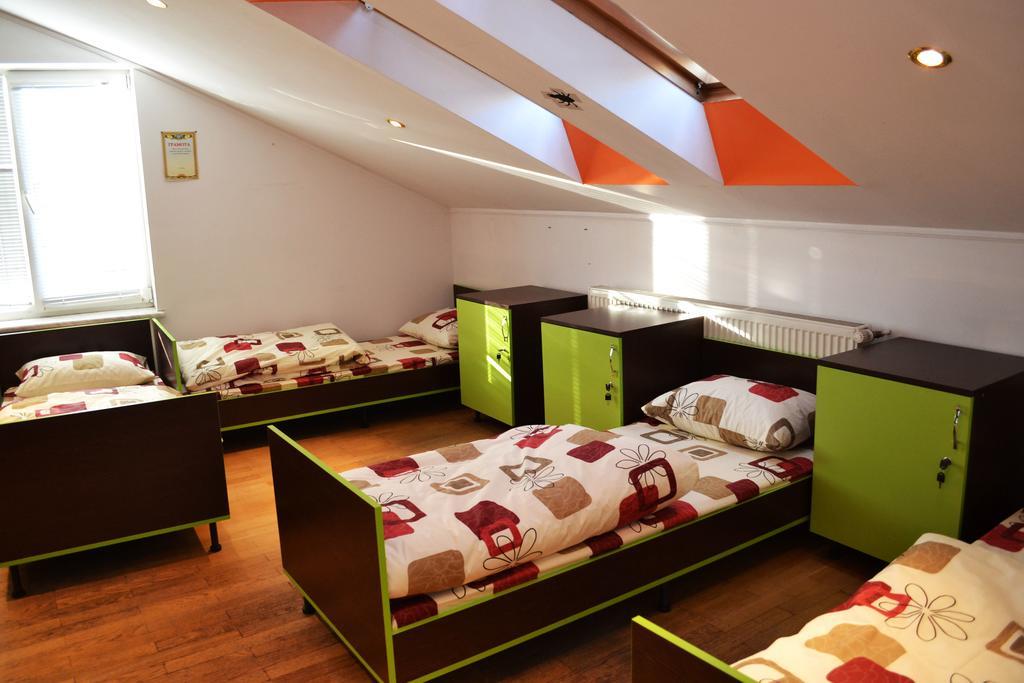 Wanted Hostel 리비프 외부 사진