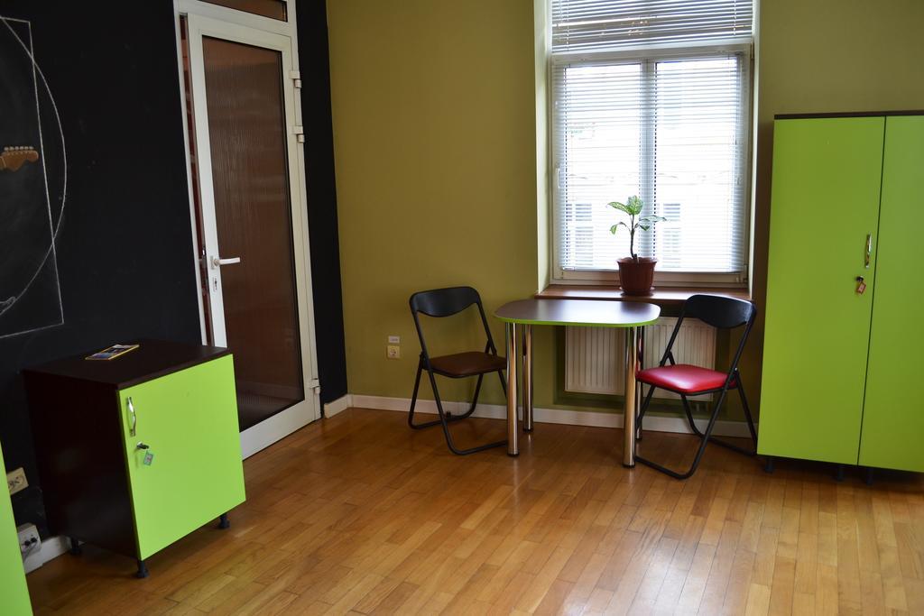 Wanted Hostel 리비프 외부 사진